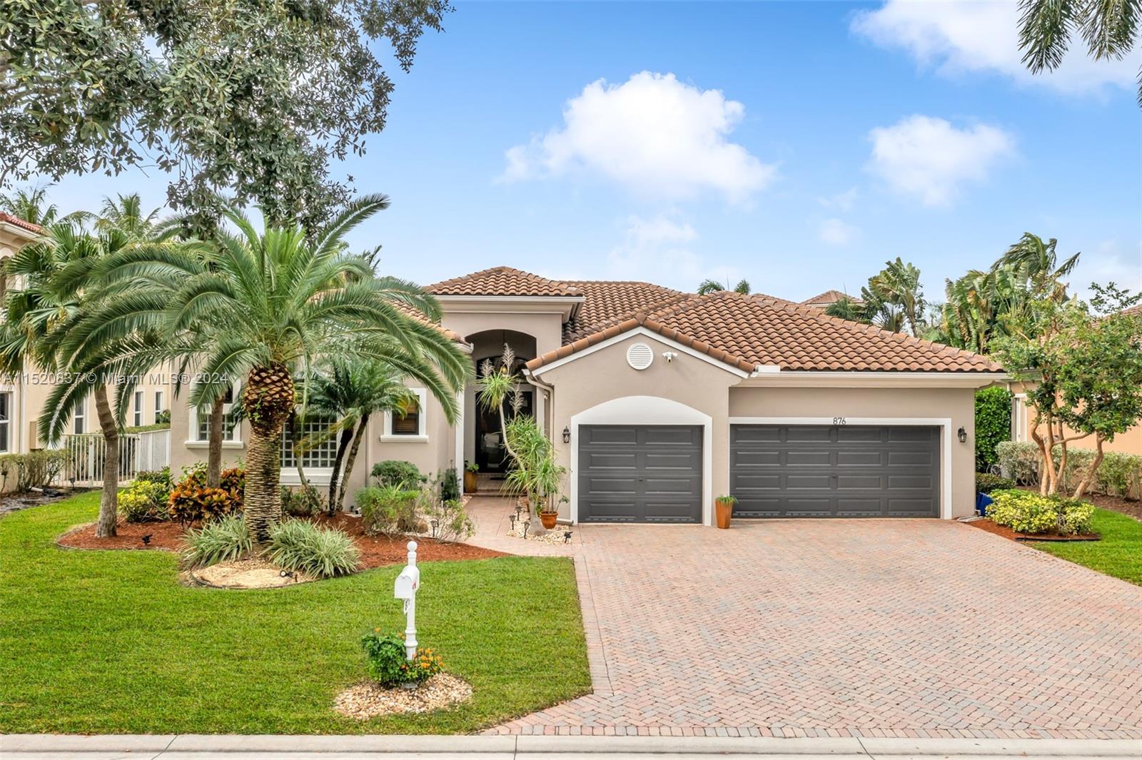 Photo 1 of 876 Nw 123rd Dr, Coral Springs, Florida, $899,000, Web #: 11520837