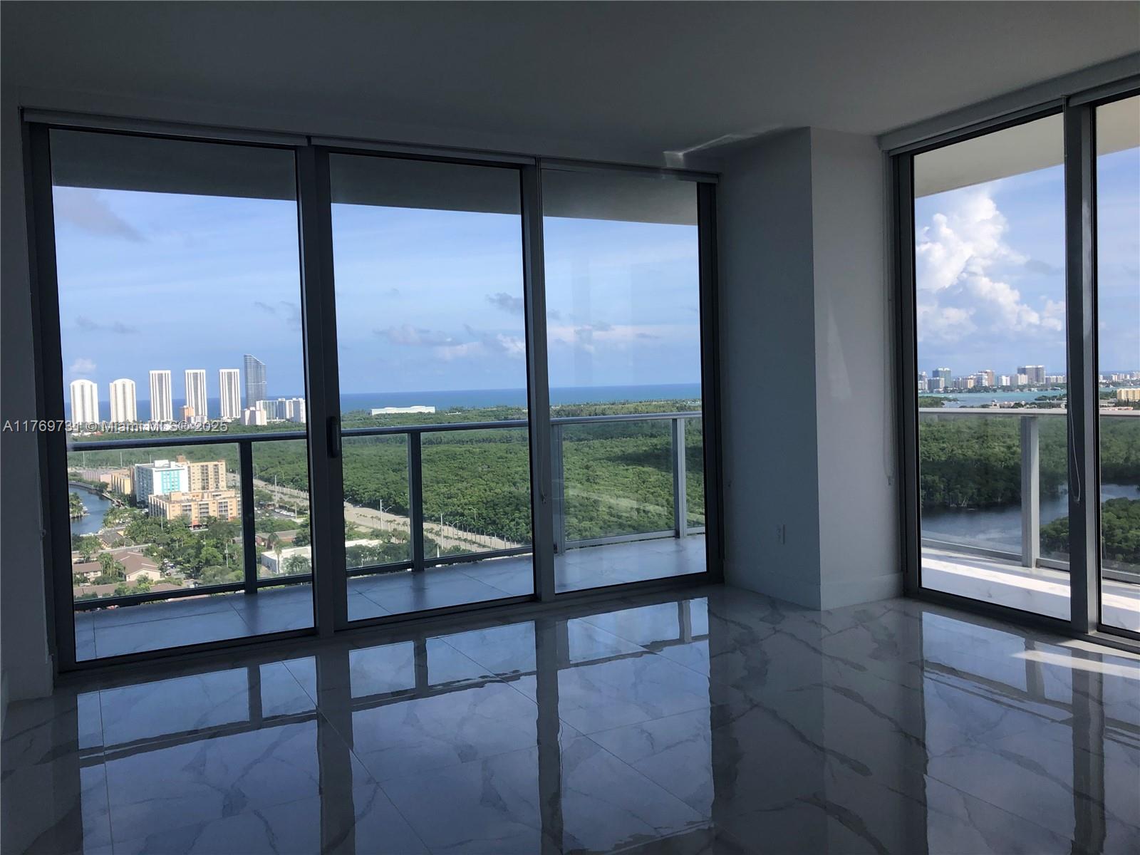 16385 Biscayne Blvd 3021, North Miami Beach, Miami-Dade County, Florida - 3 Bedrooms  
3 Bathrooms - 