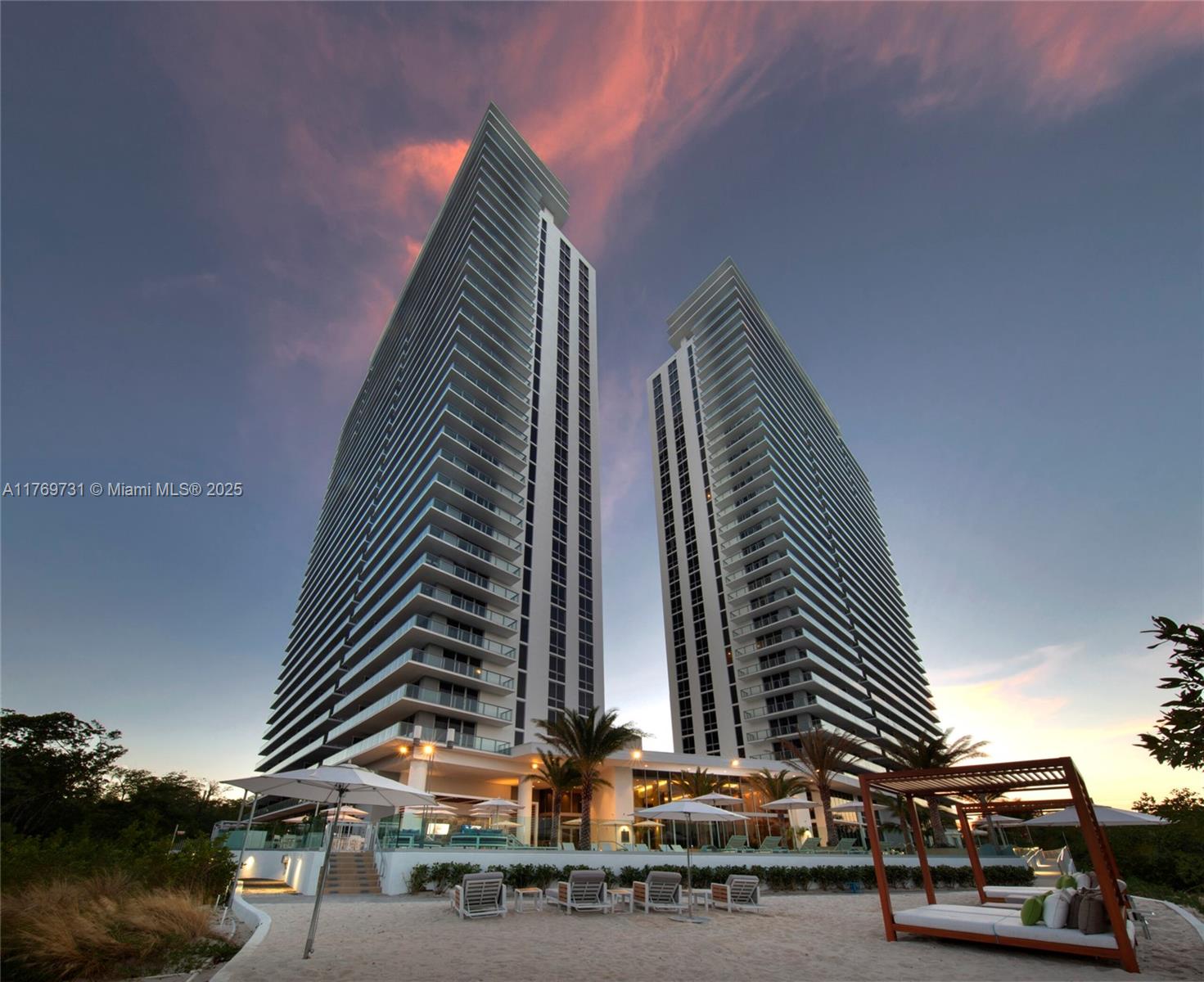 16385 Biscayne Blvd 3021