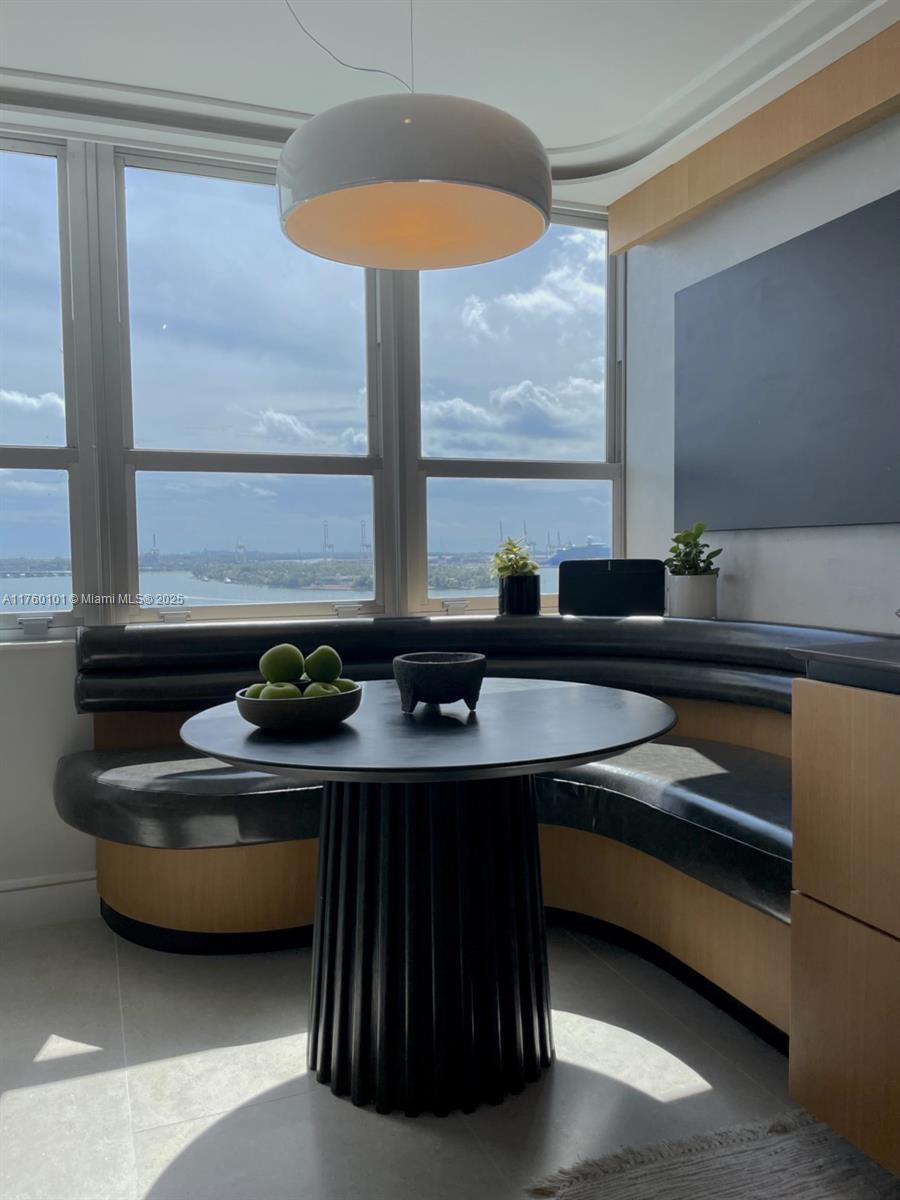 11 Island Ave 1702