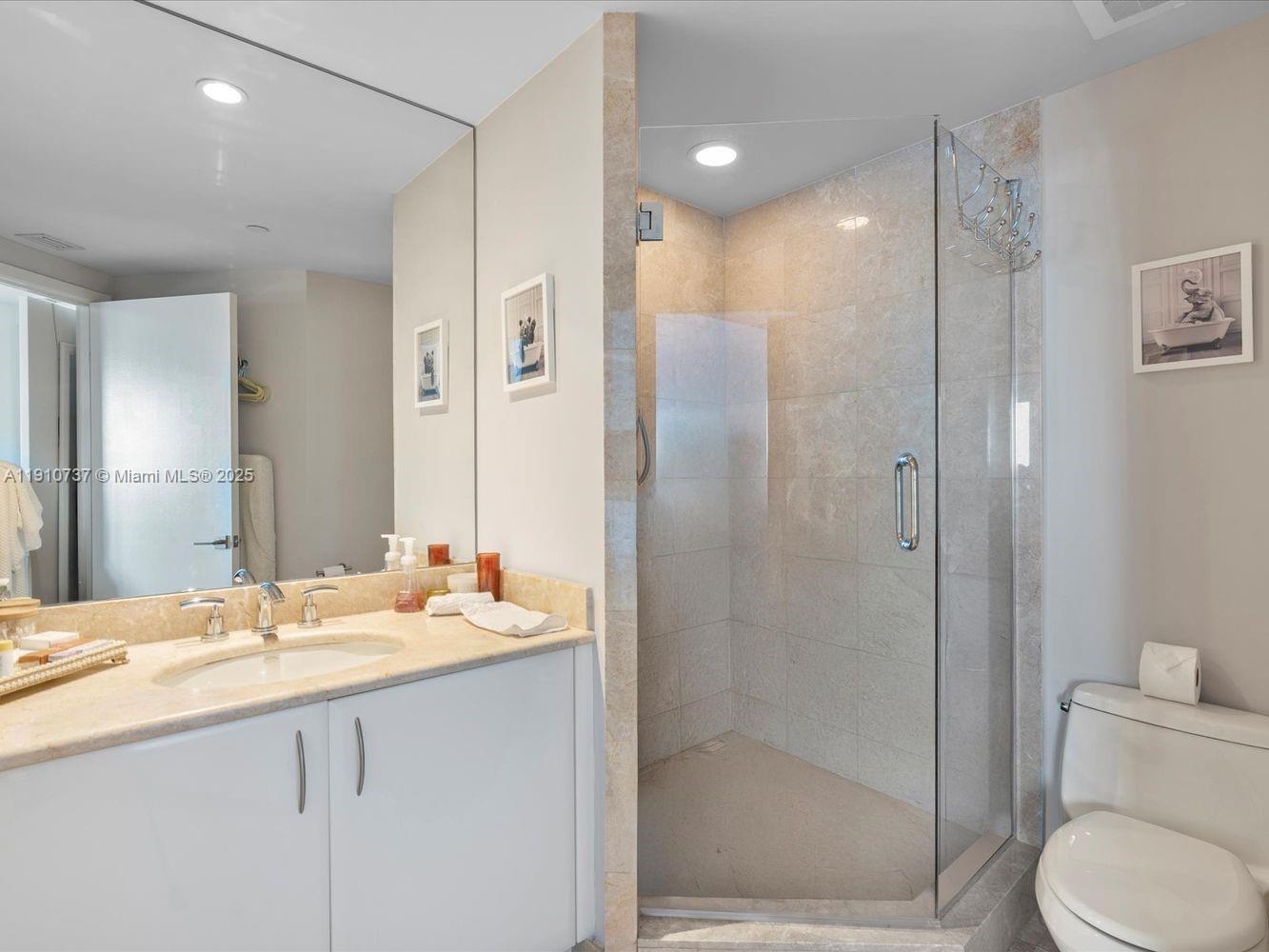 JADE RESIDENCES AT BRICKE - Residential Lease