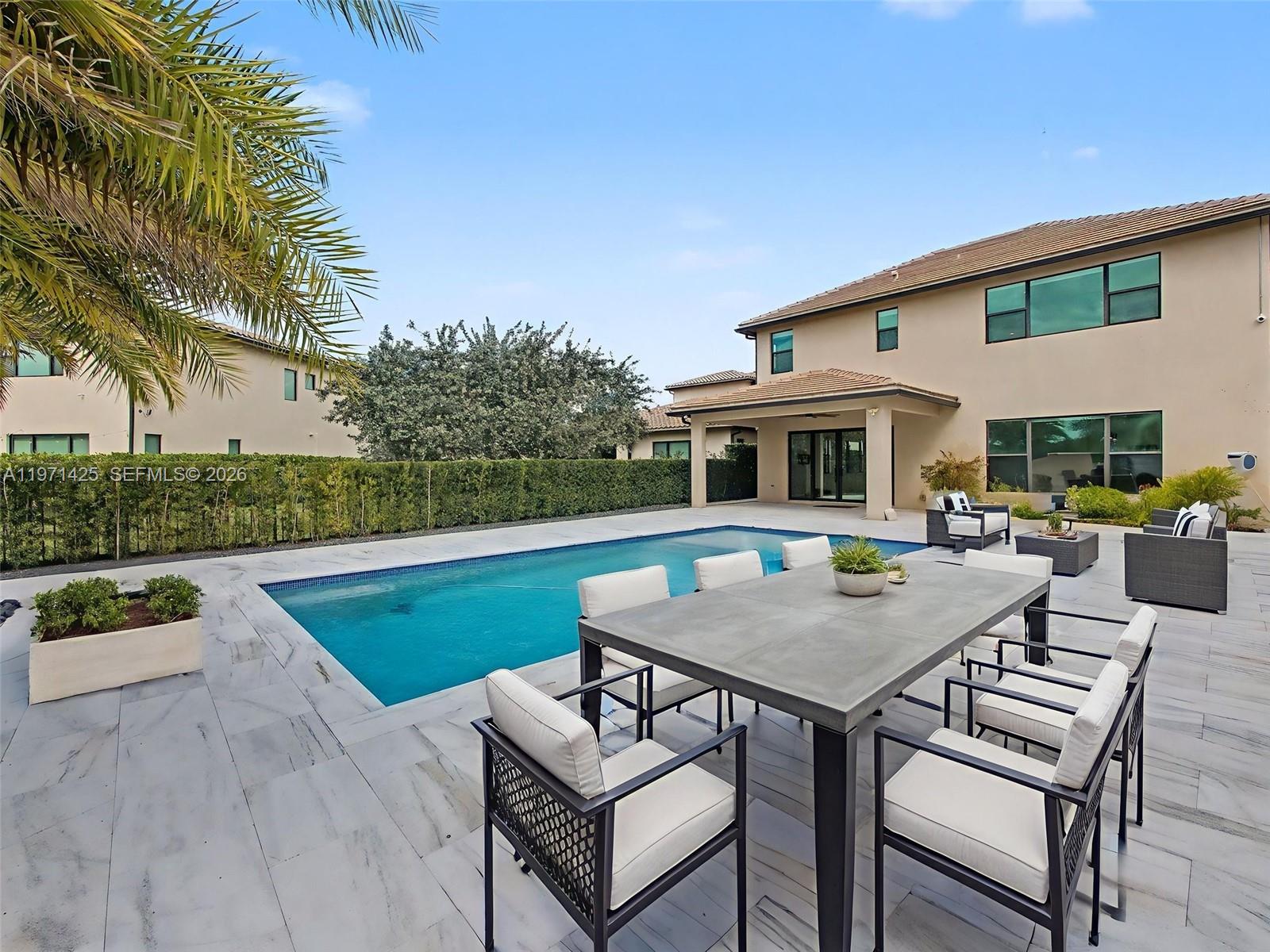 PEMBROKE LAKES SOUTH - Residential