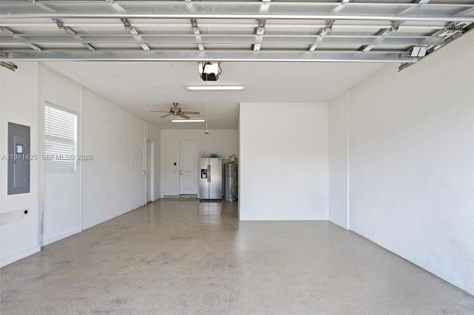 PEMBROKE LAKES SOUTH - Residential