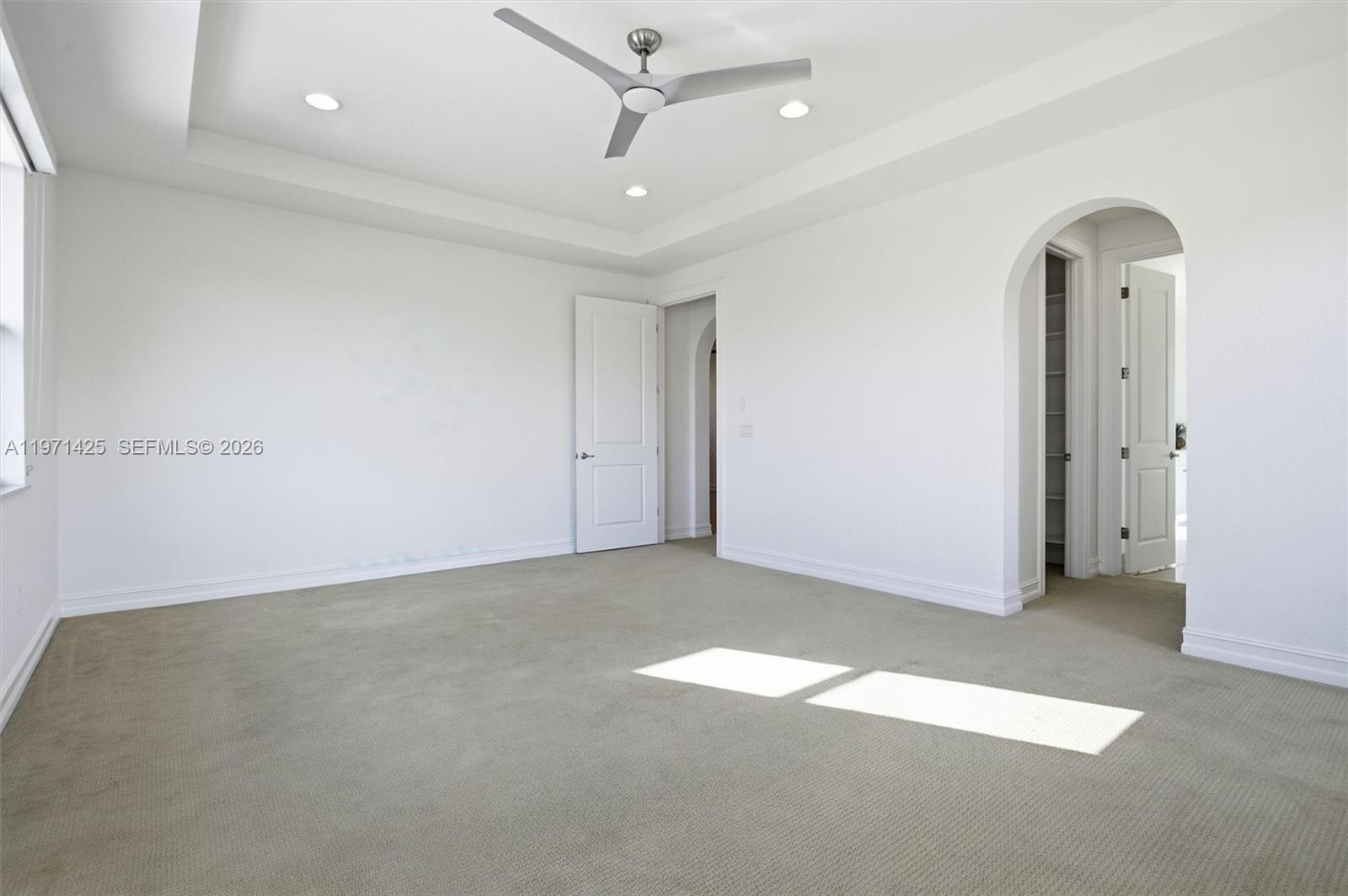 PEMBROKE LAKES SOUTH - Residential