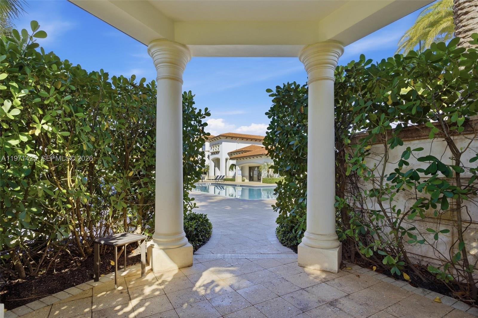 PEMBROKE LAKES SOUTH - Residential