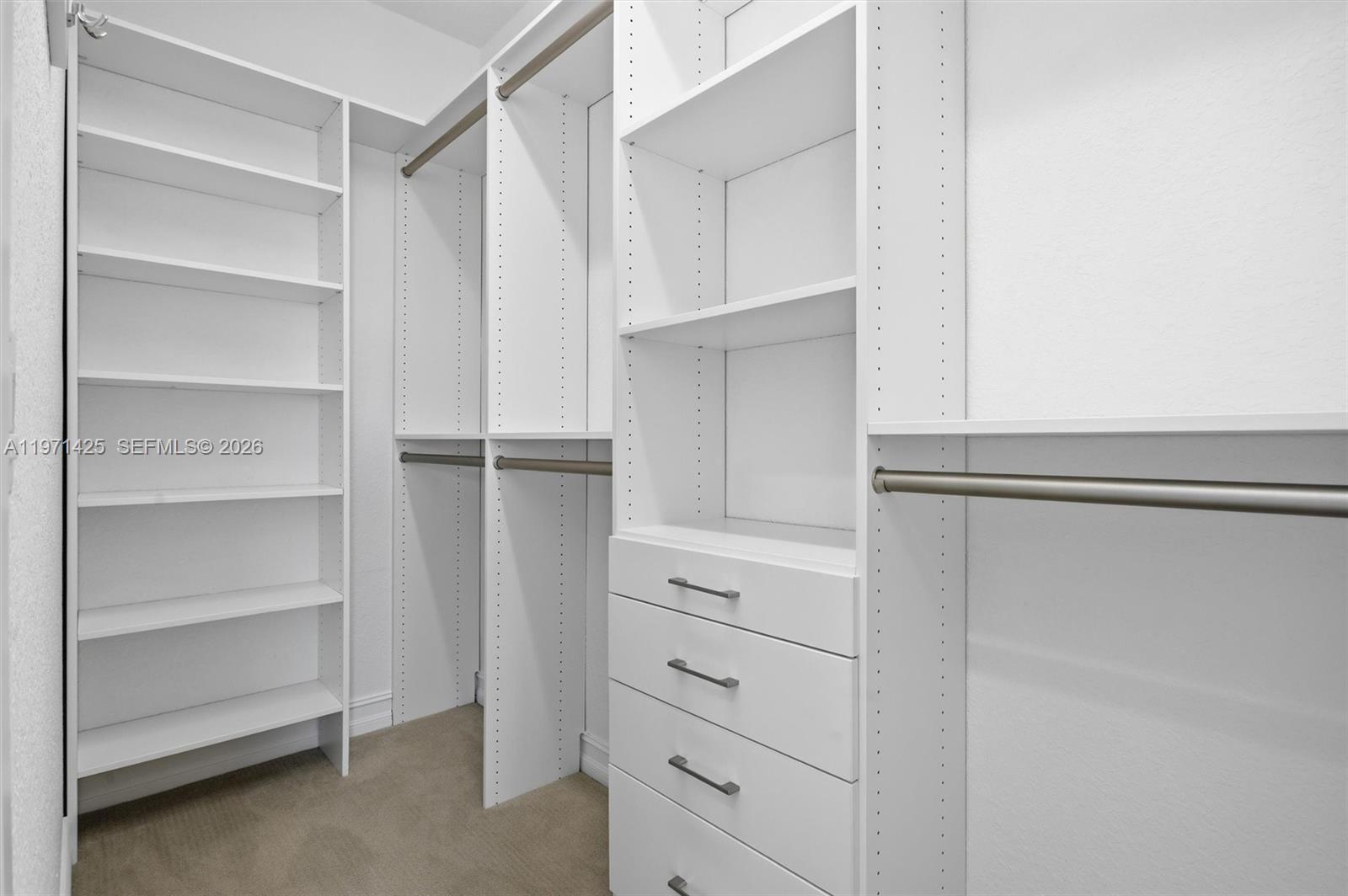 PEMBROKE LAKES SOUTH - Residential