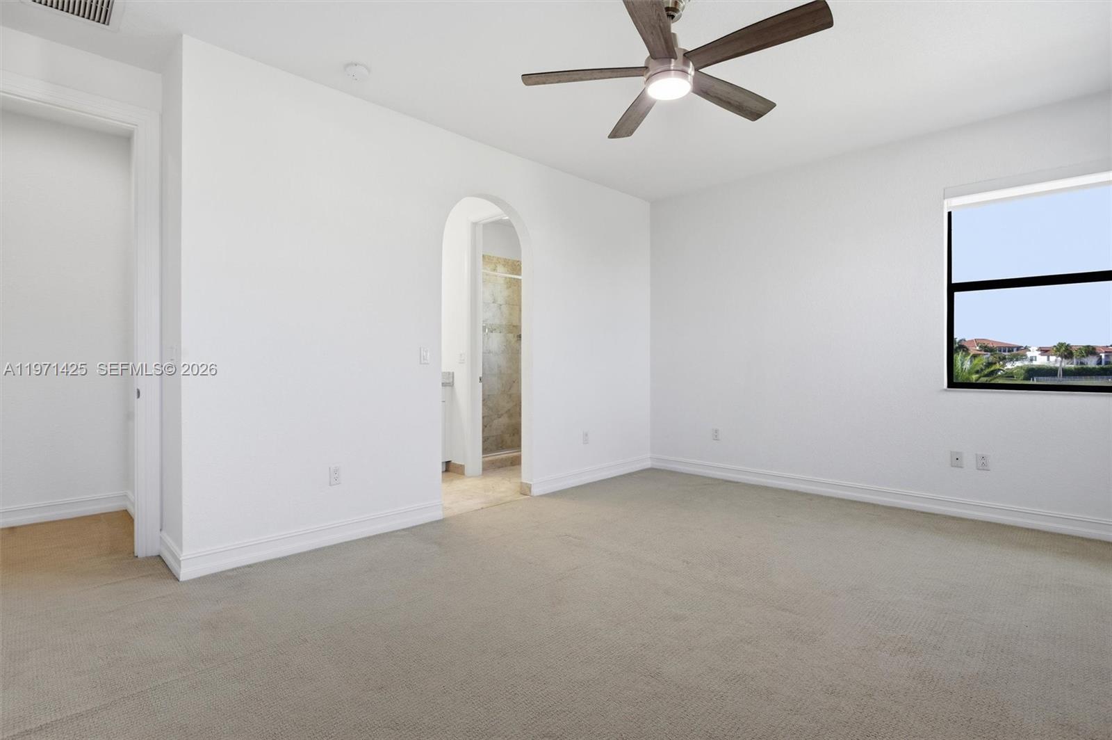 PEMBROKE LAKES SOUTH - Residential