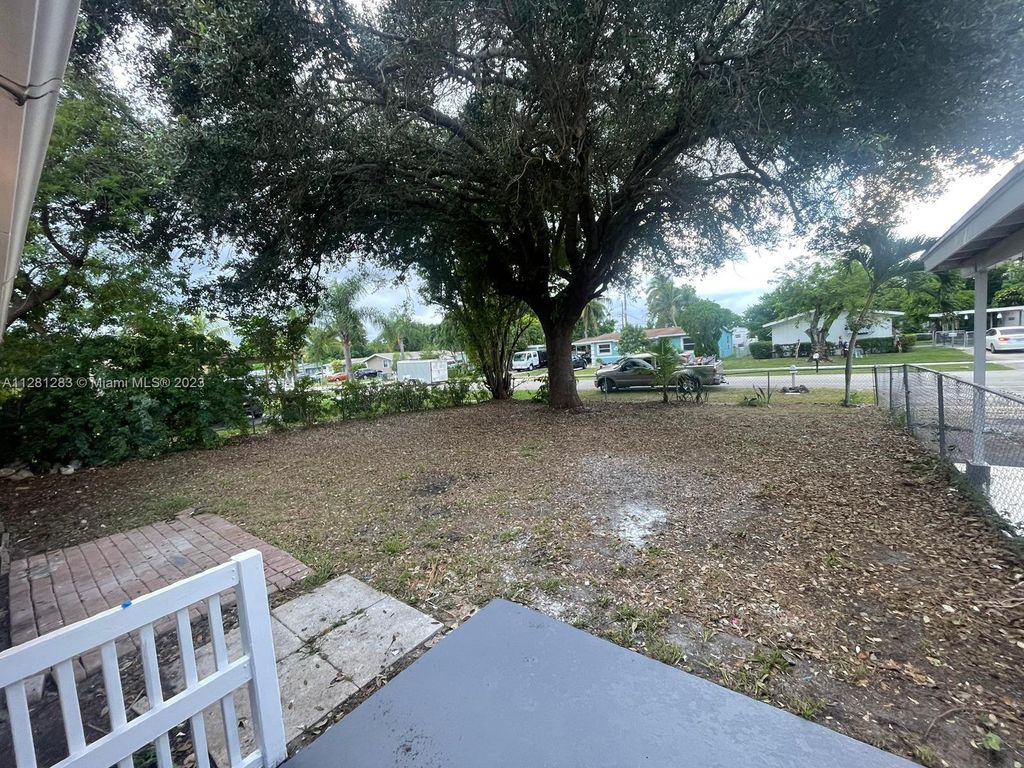 Photo of 3782 Mackinac Road, Lake Worth, FL 33462 (MLS # A11281283)