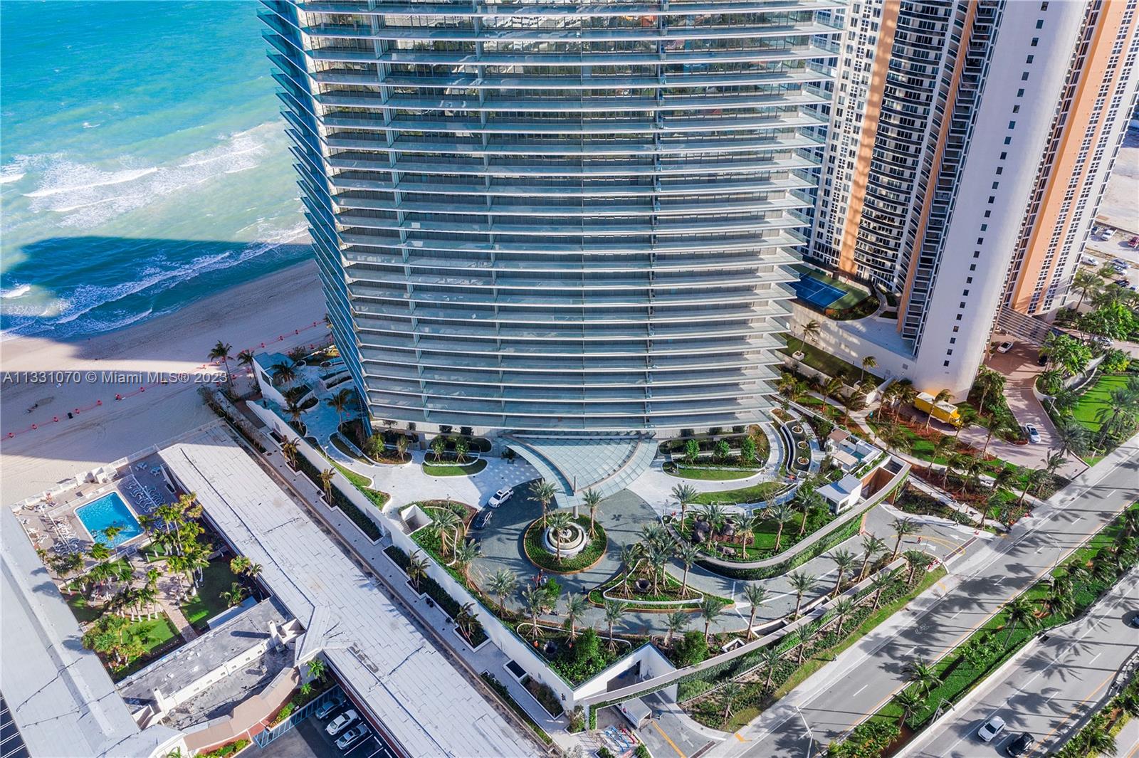 18975 COLLINS CONDO - Residential