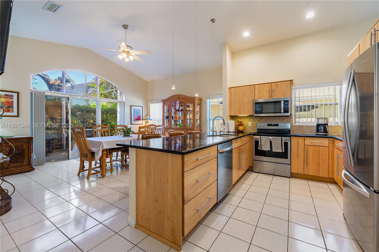 GRAND PALMS-WILSHIRE - Residential