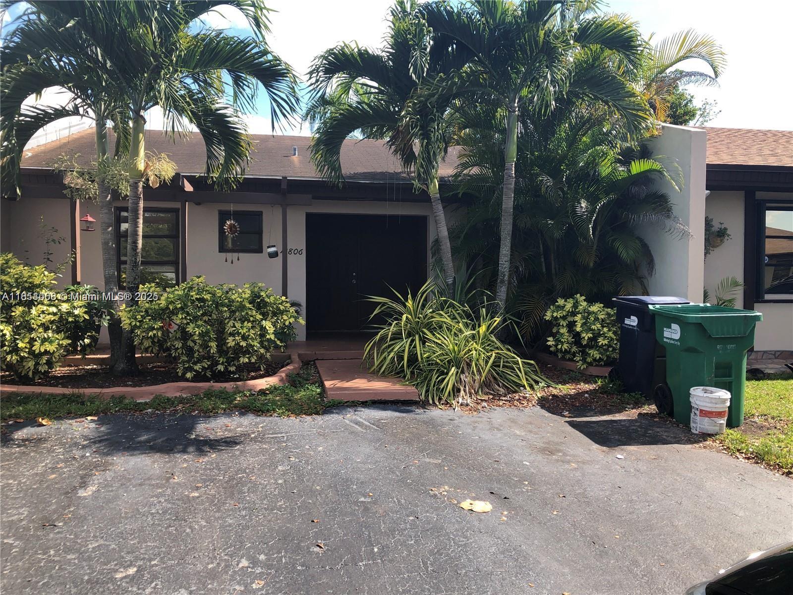 13806 Sw 52nd St 13806, Miami, Broward County, Florida - 2 Bedrooms  
1 Bathrooms - 