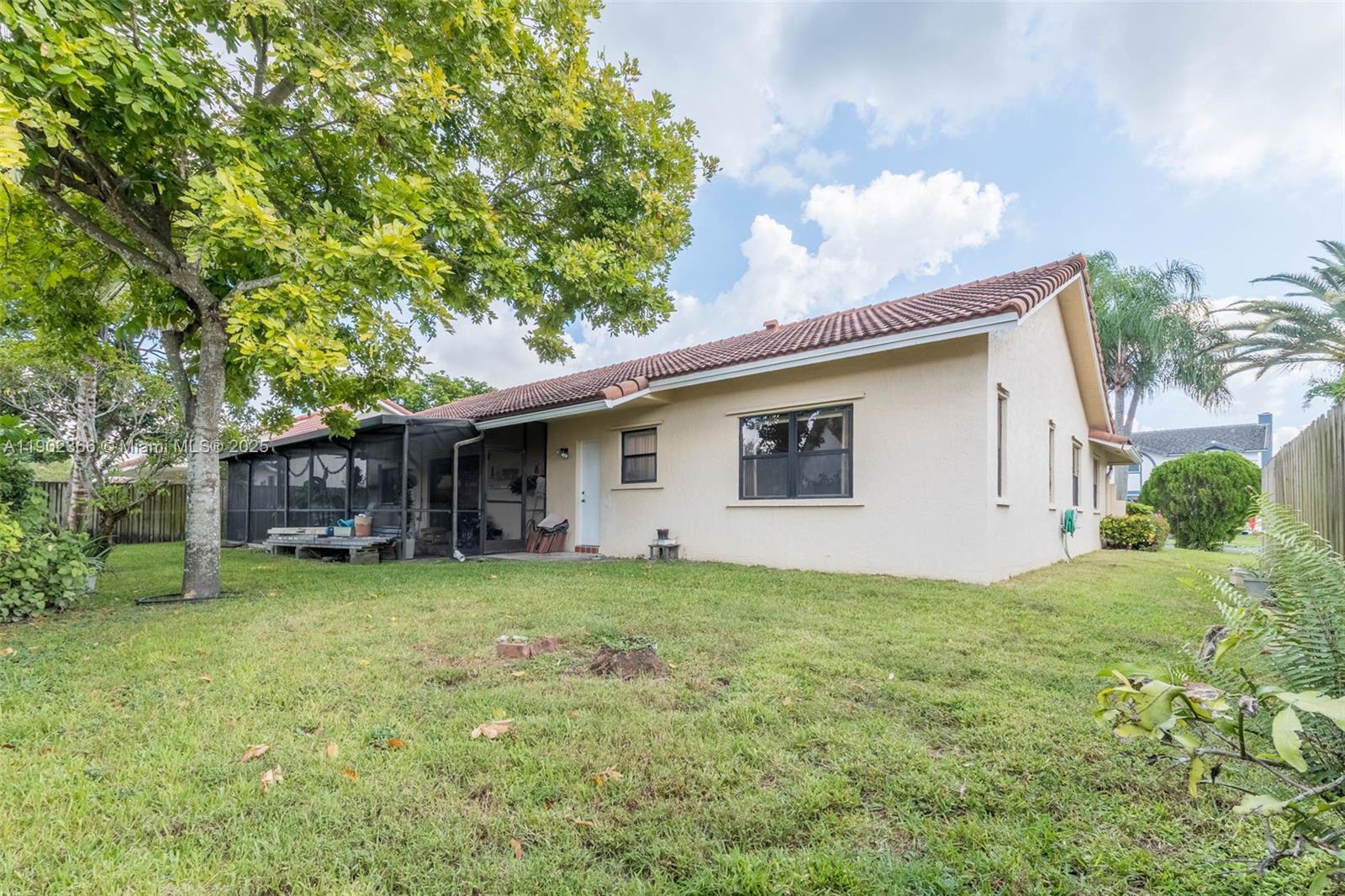 HAWKES BLUFF - Residential