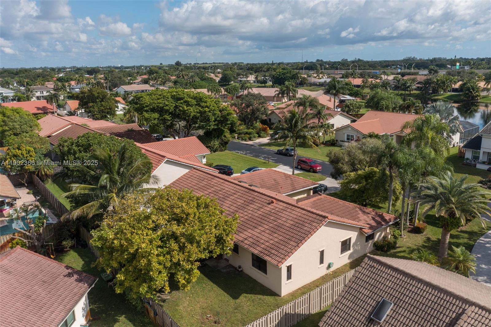 HAWKES BLUFF - Residential