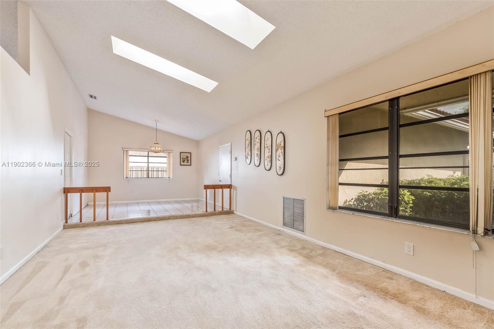 HAWKES BLUFF - Residential