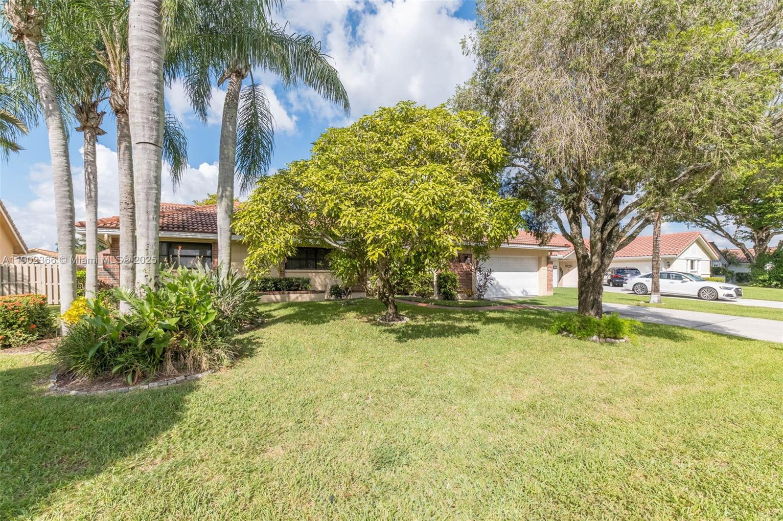 HAWKES BLUFF - Residential