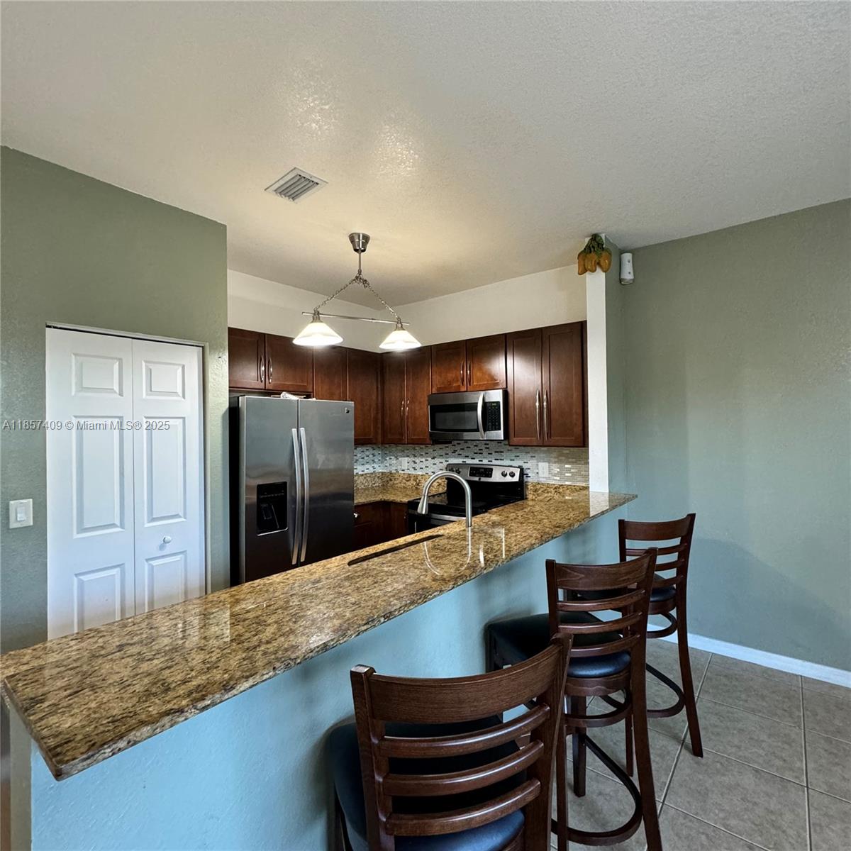 VILLAGE WALK - Residential Lease