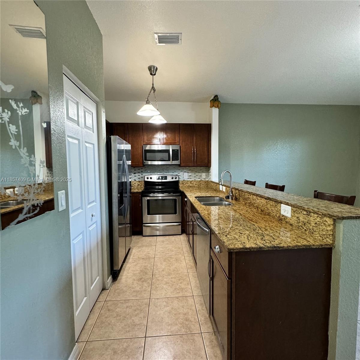 VILLAGE WALK - Residential Lease