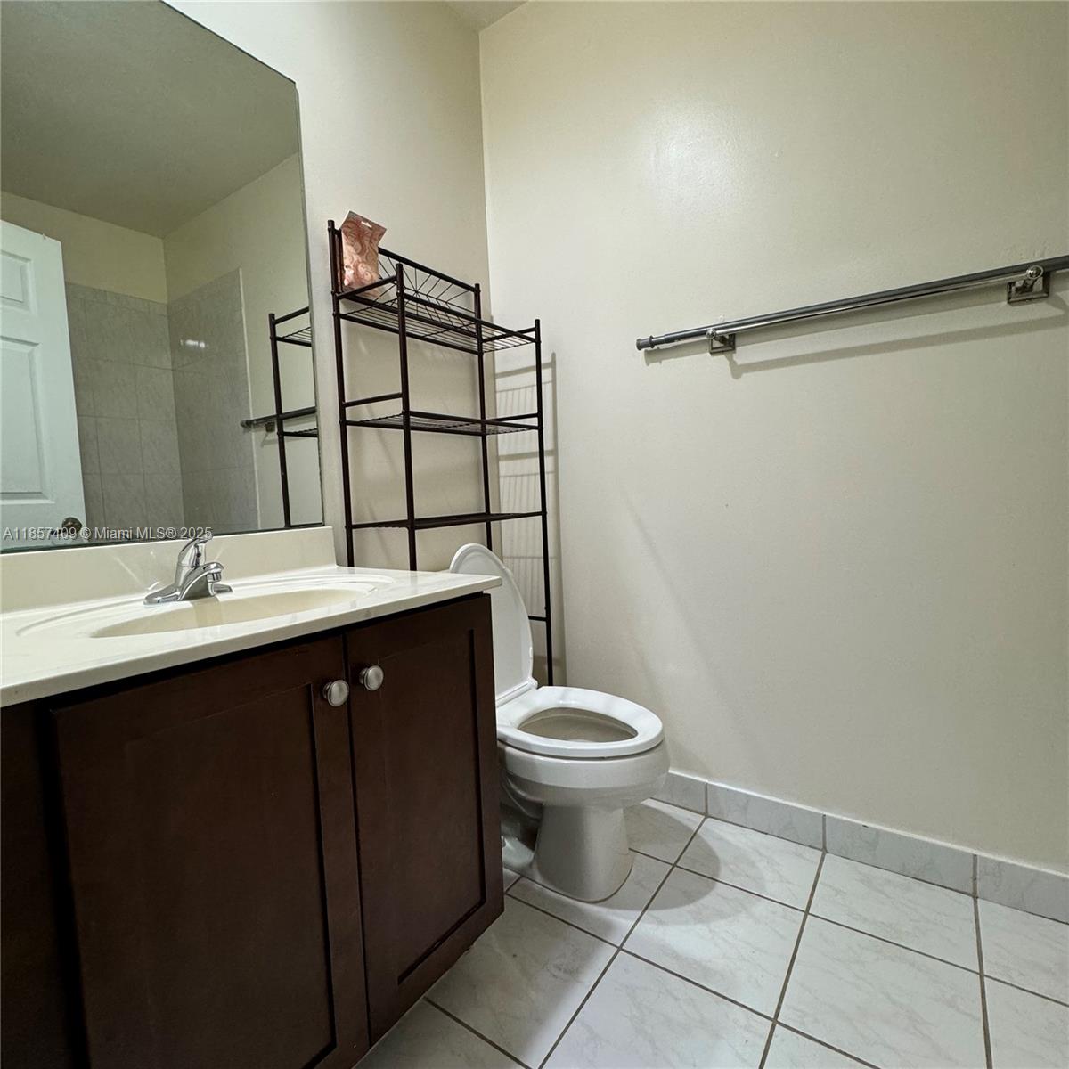 VILLAGE WALK - Residential Lease