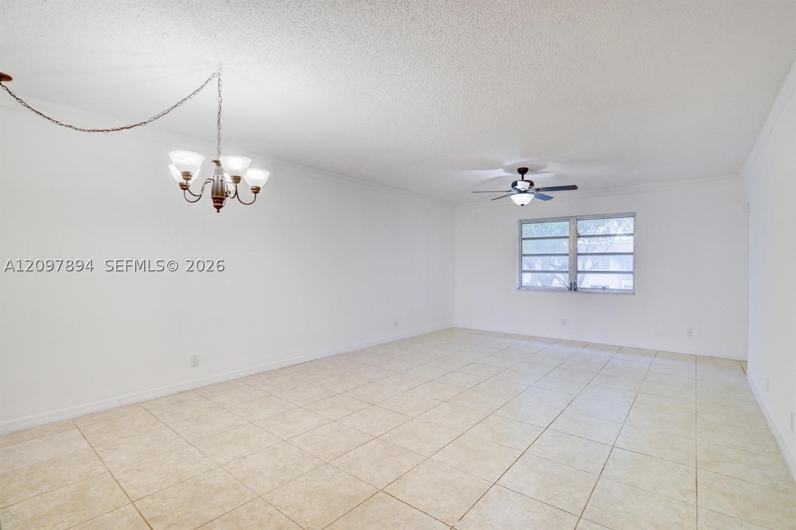 5160 SW 40th Ave 26D, Dania Beach, FL, 33314/$210,000 4 5160 SW 40th Ave 26D