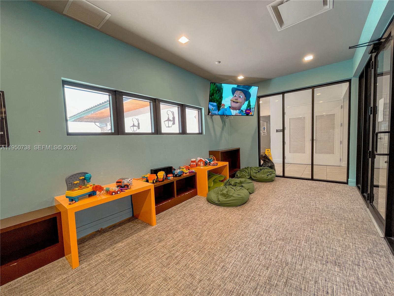 APEX AT PARK CENTRAL COND - Residential