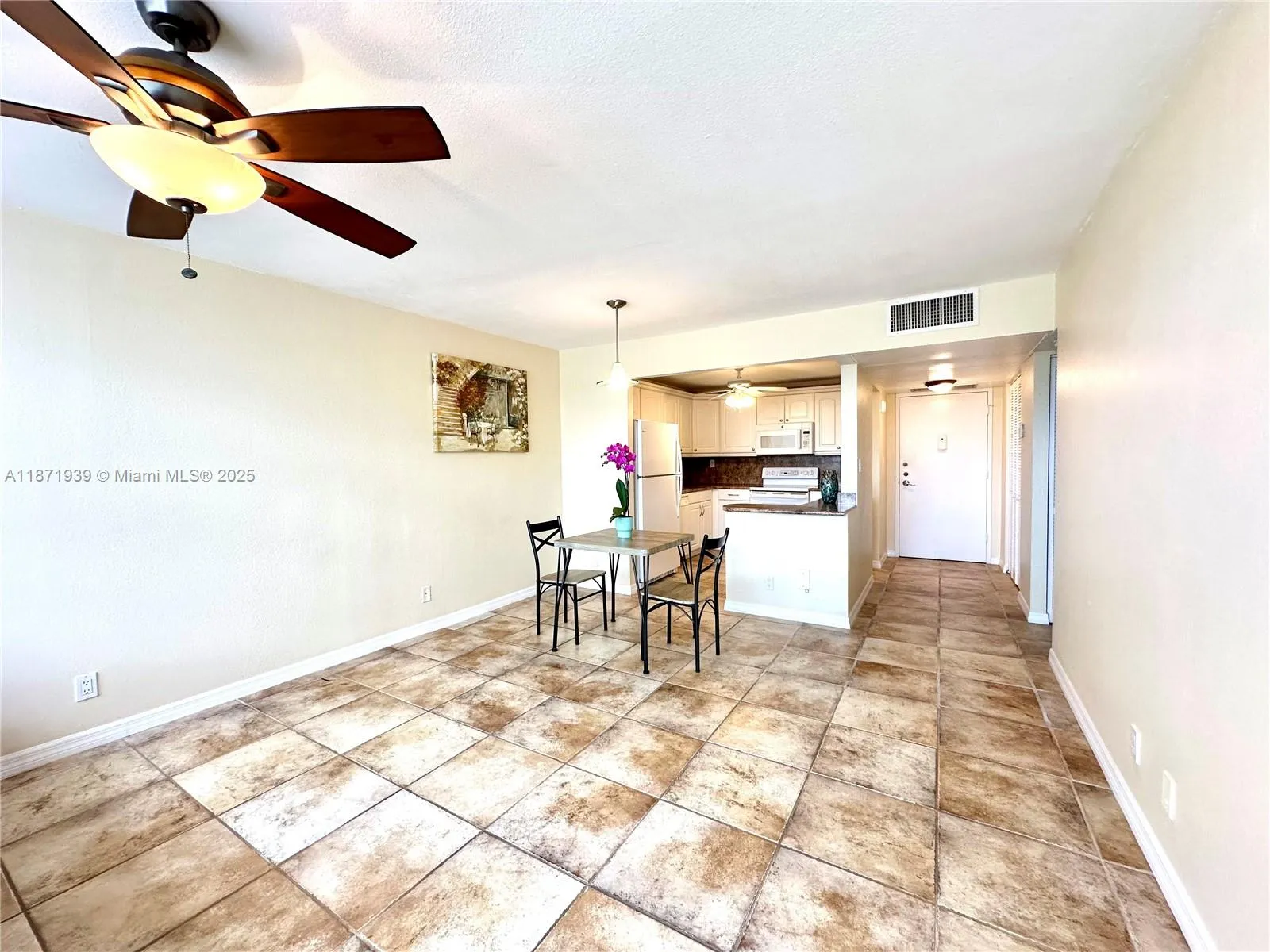 Hollywood, Florida 33020, United States, 1 Bedroom Bedrooms, ,1 BathroomBathrooms,Residential,Active,204461