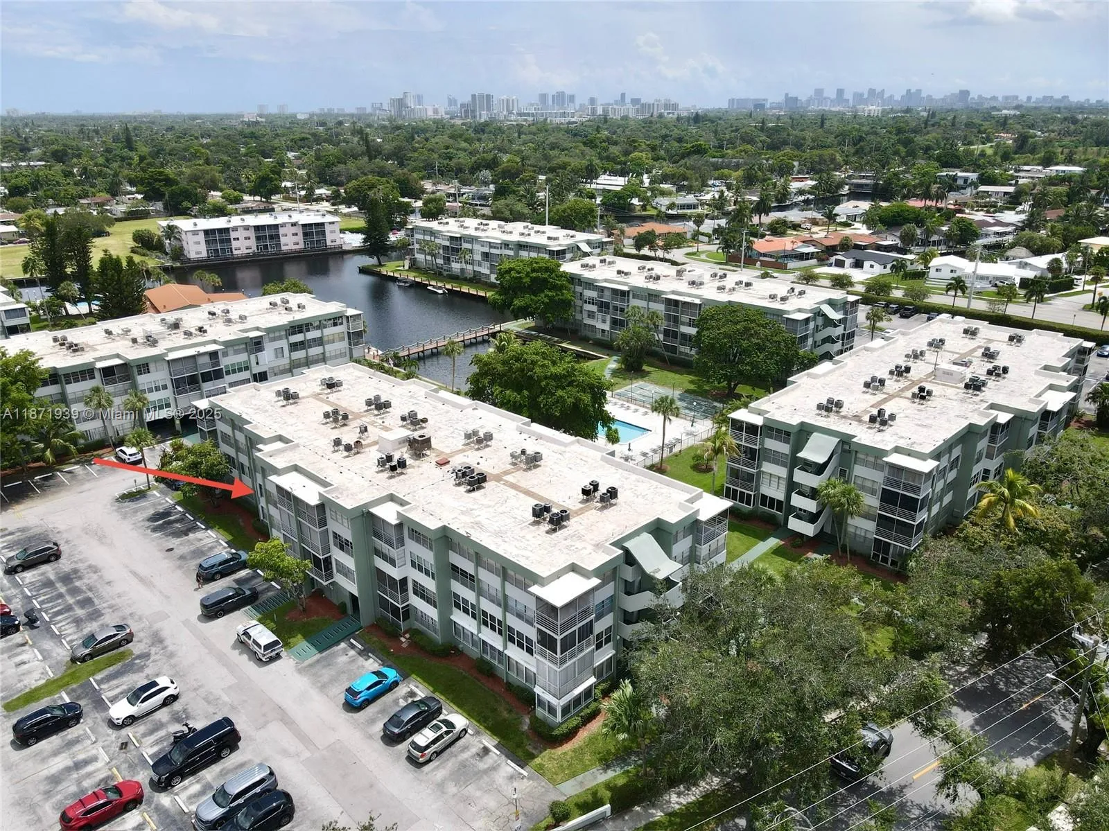 Hollywood, Florida 33020, United States, 1 Bedroom Bedrooms, ,1 BathroomBathrooms,Residential,Active,204461