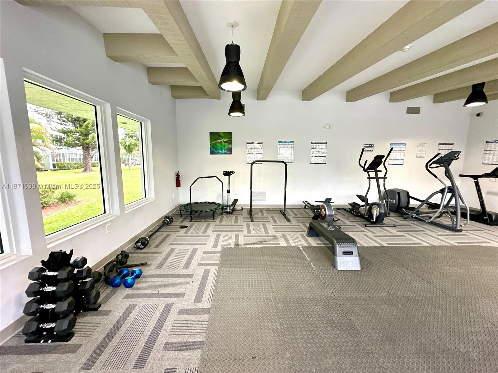 Hollywood, Florida 33020, United States, 1 Bedroom Bedrooms, ,1 BathroomBathrooms,Residential,Active,204461