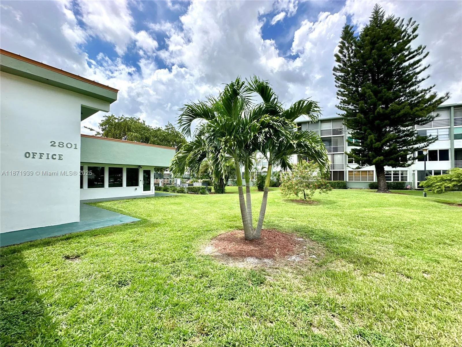 Hollywood, Florida 33020, United States, 1 Bedroom Bedrooms, ,1 BathroomBathrooms,Residential,Active,204461