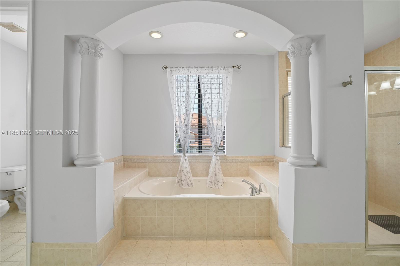 CUTLER CAY - Residential