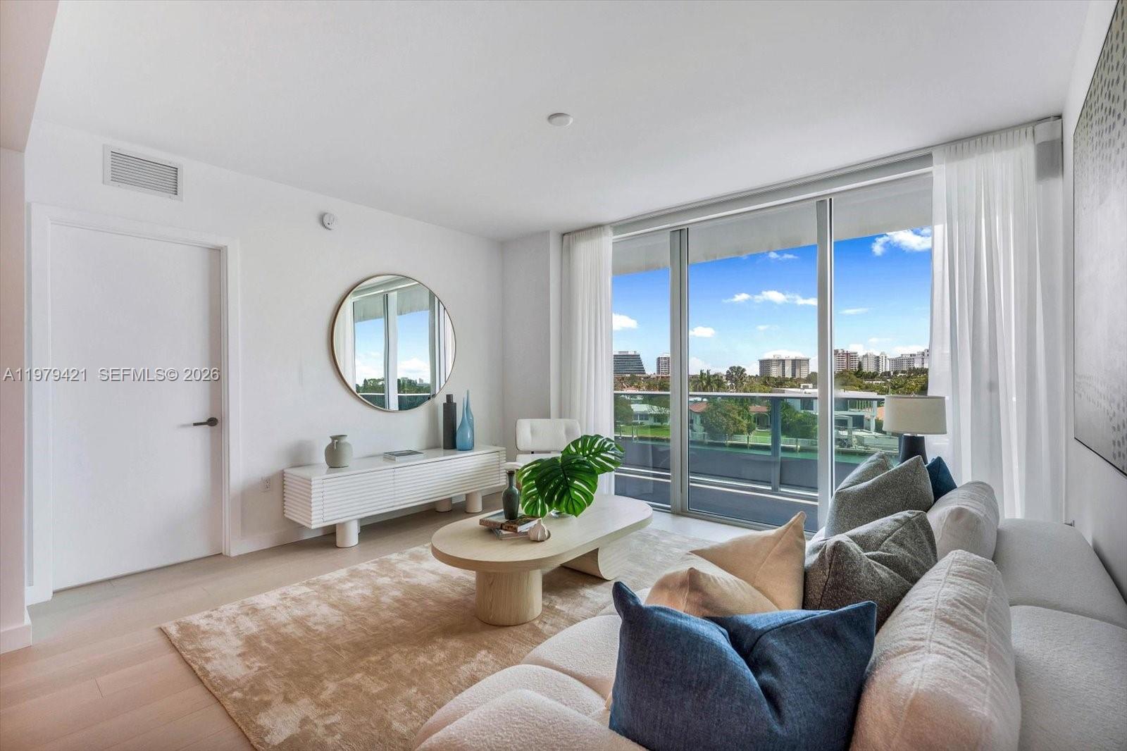 9201 E Bay Harbor Dr 503