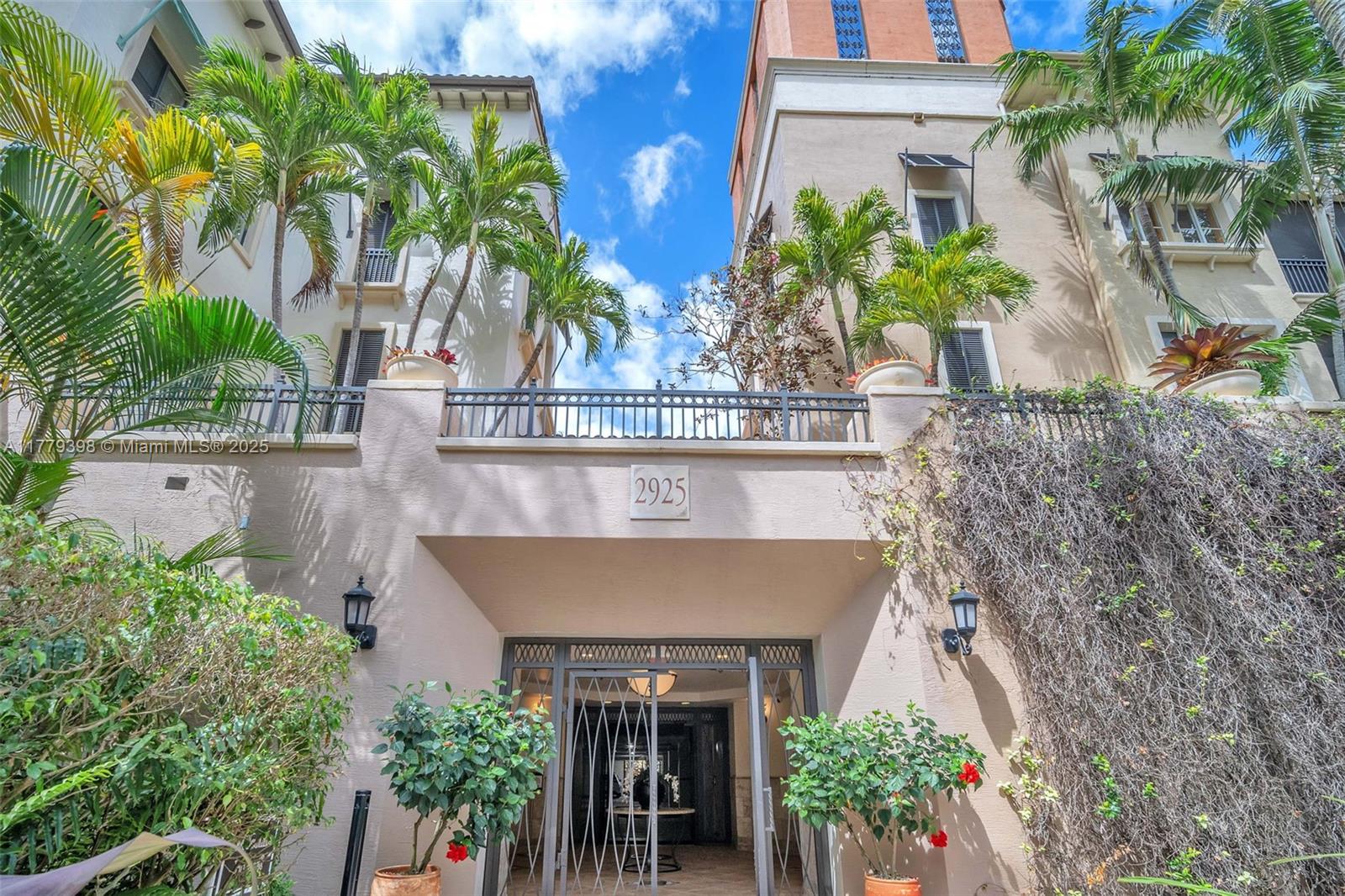 2925 Nw 126th Ave 223-1, Sunrise, Miami-Dade County, Florida - 3 Bedrooms  
3 Bathrooms - 