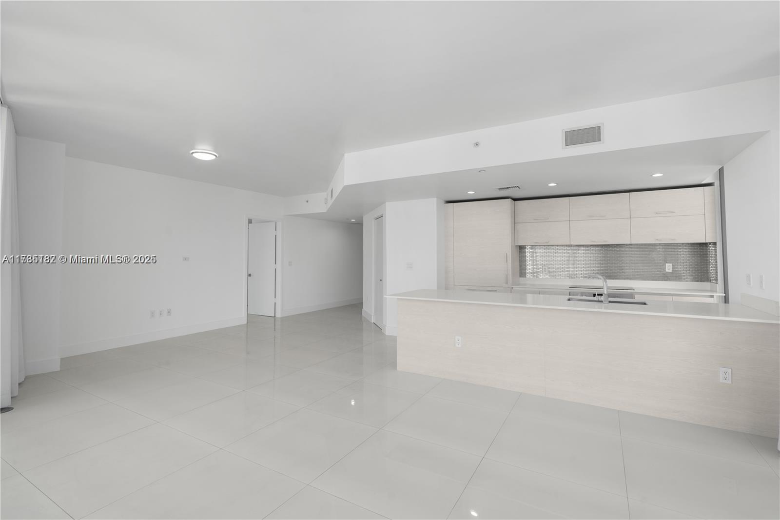 1300 S Miami Ave 1801
