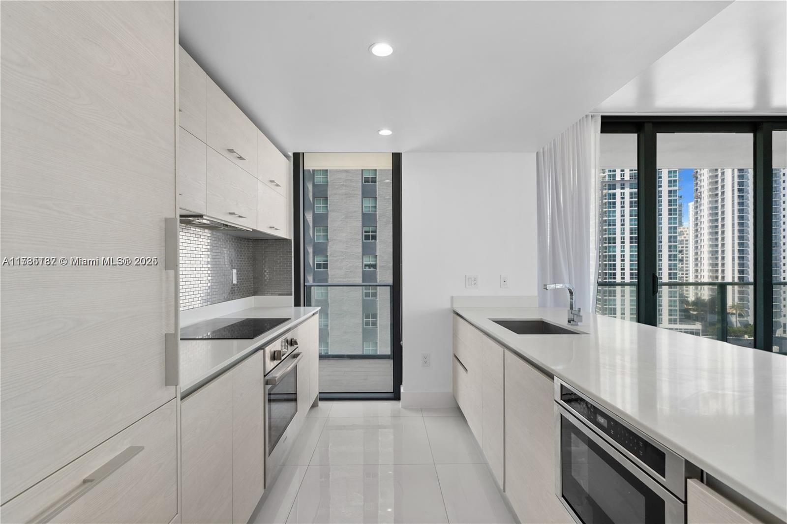 1300 S Miami Ave 1801, Miami, Broward County, Florida - 2 Bedrooms  
2 Bathrooms - 
