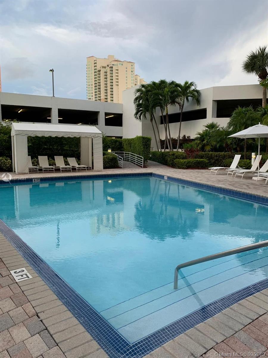 PARC CENTRAL AVENTURA EAS - Residential Lease