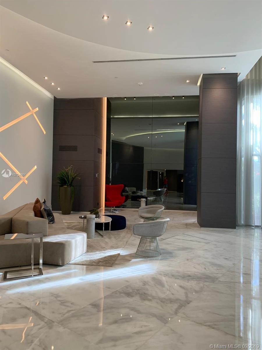 PARC CENTRAL AVENTURA EAS - Residential Lease