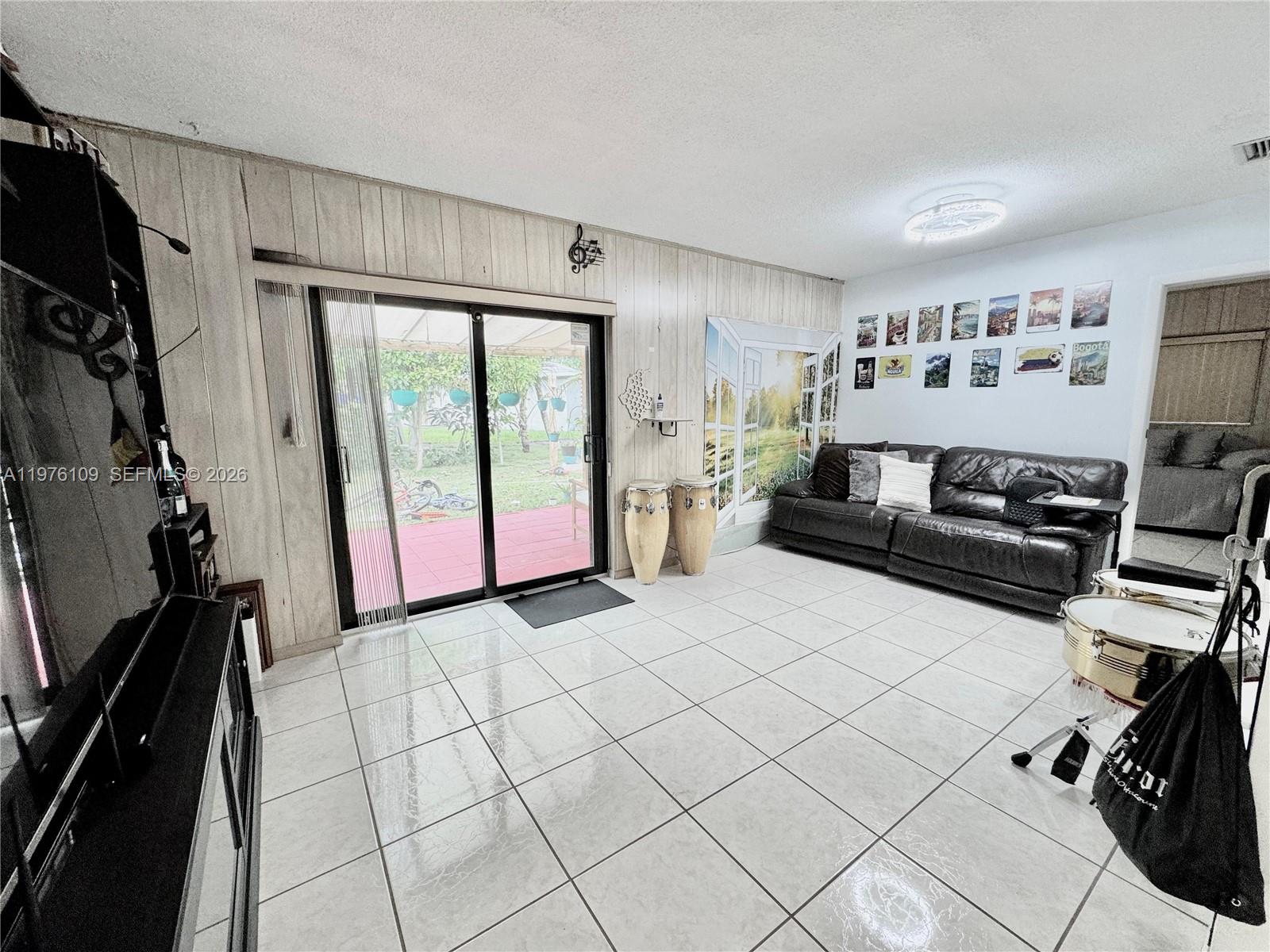 WESTWOOD COMMUNITY 4 - Residential