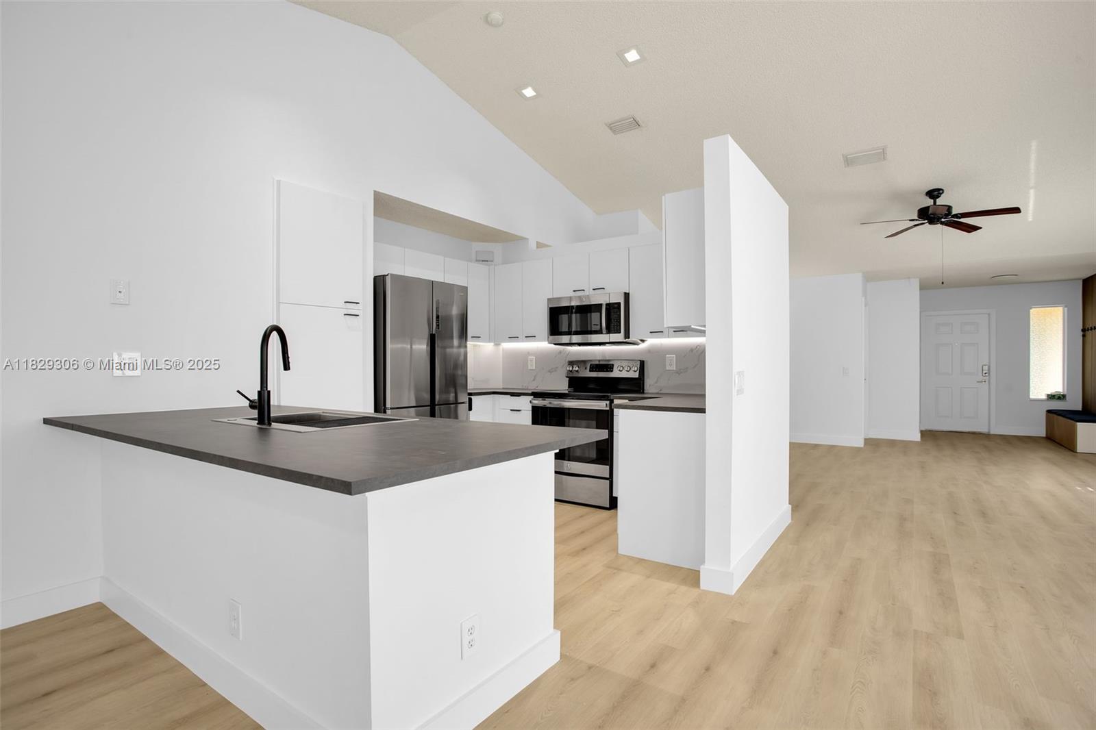 SECTORS 3 & 4 BOUNDARY PL - Residential