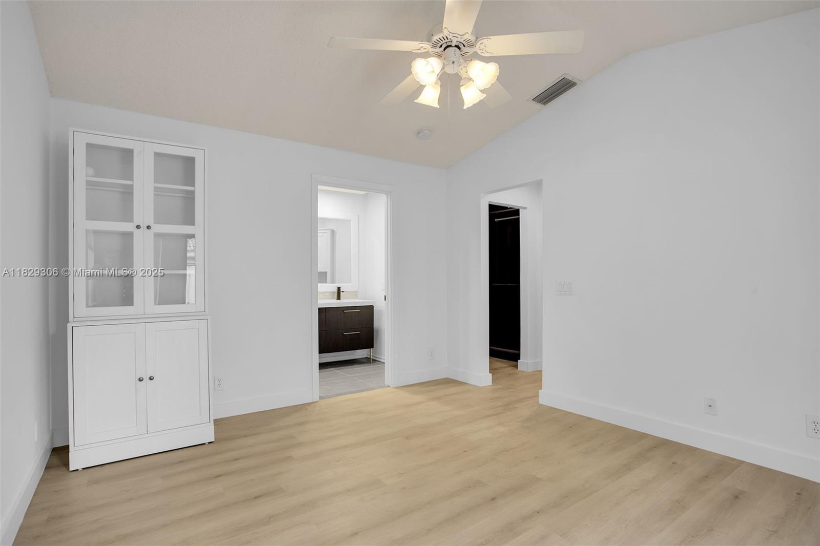 SECTORS 3 & 4 BOUNDARY PL - Residential