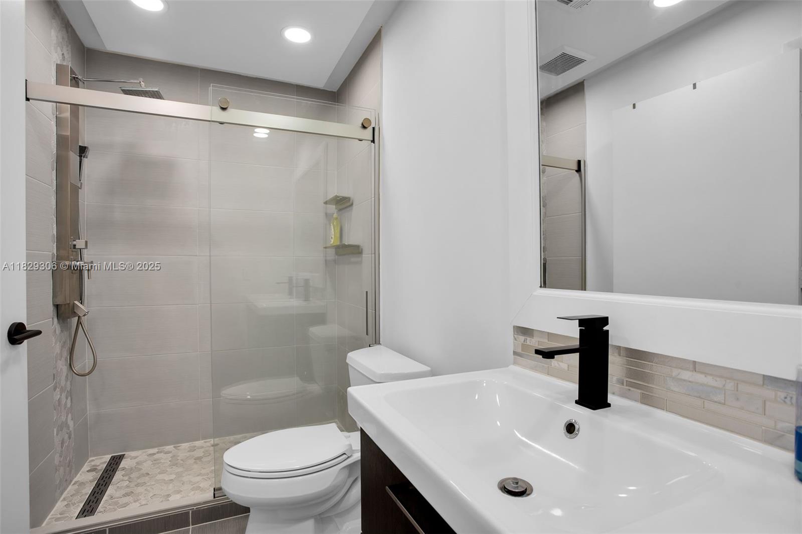 SECTORS 3 & 4 BOUNDARY PL - Residential