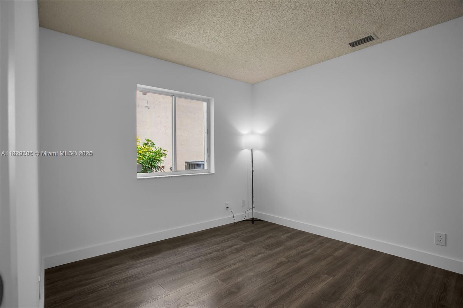 SECTORS 3 & 4 BOUNDARY PL - Residential