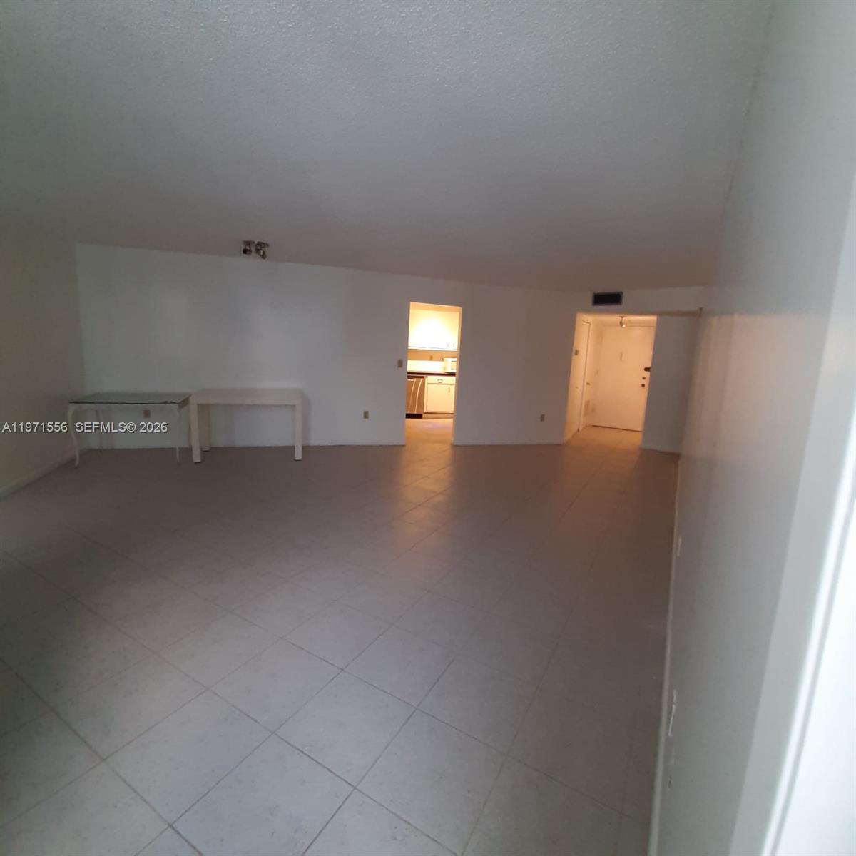 COMMODORE PLAZA CONDO - Residential