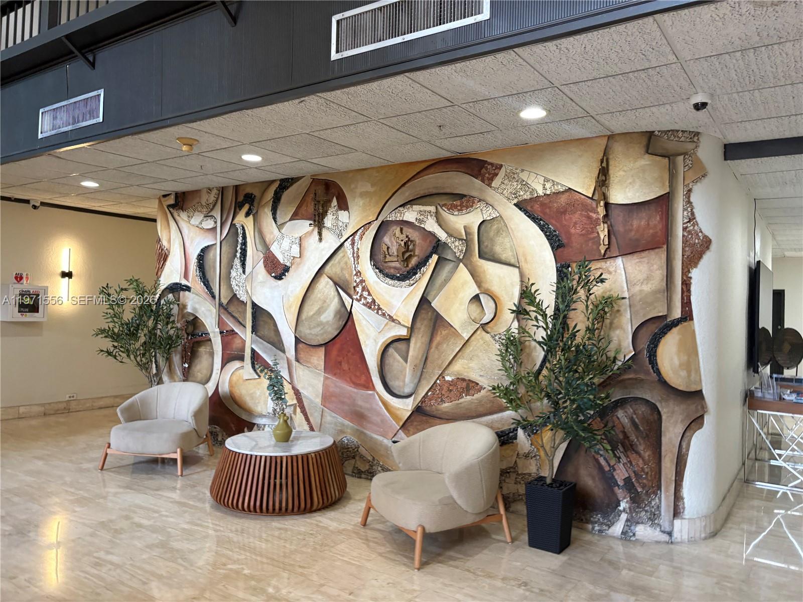 COMMODORE PLAZA CONDO - Residential