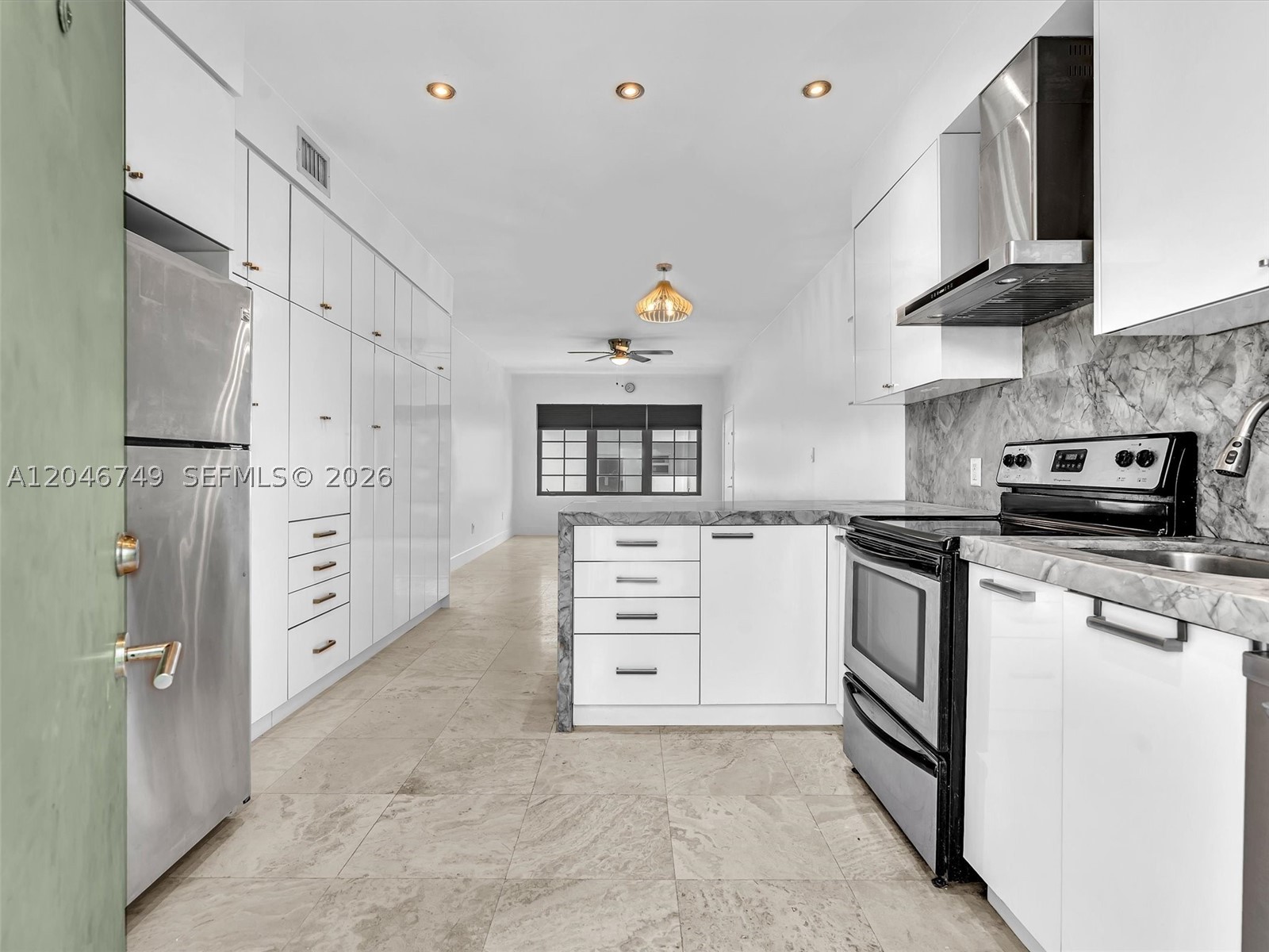1045 Lenox Ave 12