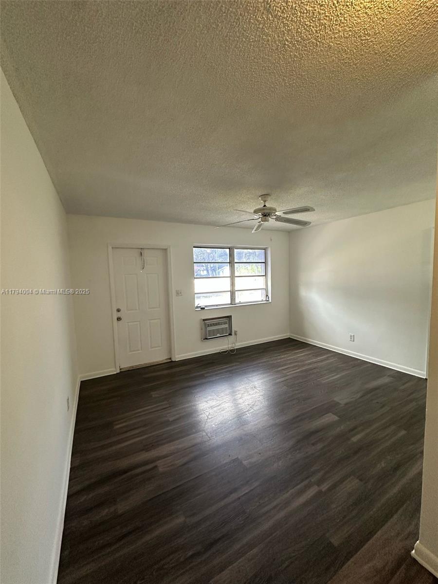 LAUDERDALE HOMESITES - Residential Income