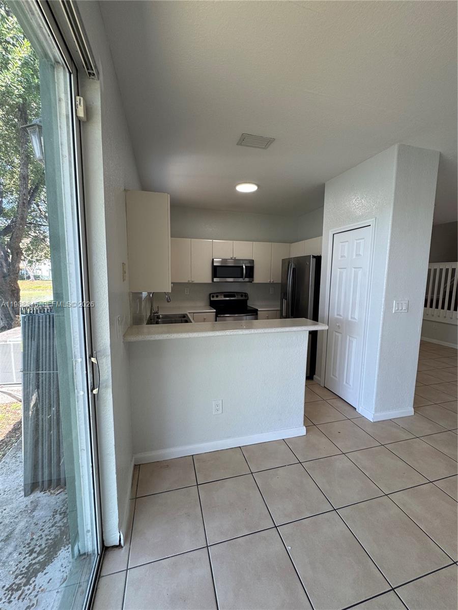 SHOMA TOWNHOMES AT KEYSCO - Residential