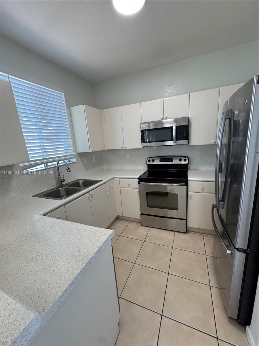 SHOMA TOWNHOMES AT KEYSCO - Residential