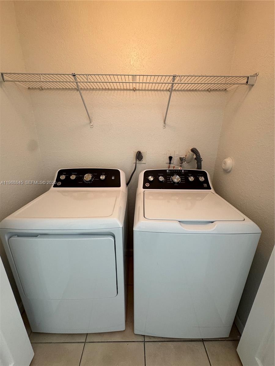 SHOMA TOWNHOMES AT KEYSCO - Residential