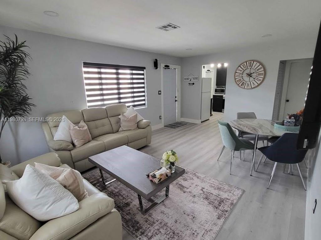 Photo of 4095 N Andrews #50, Fort Lauderdale, FL 33309 (MLS # A11980798)