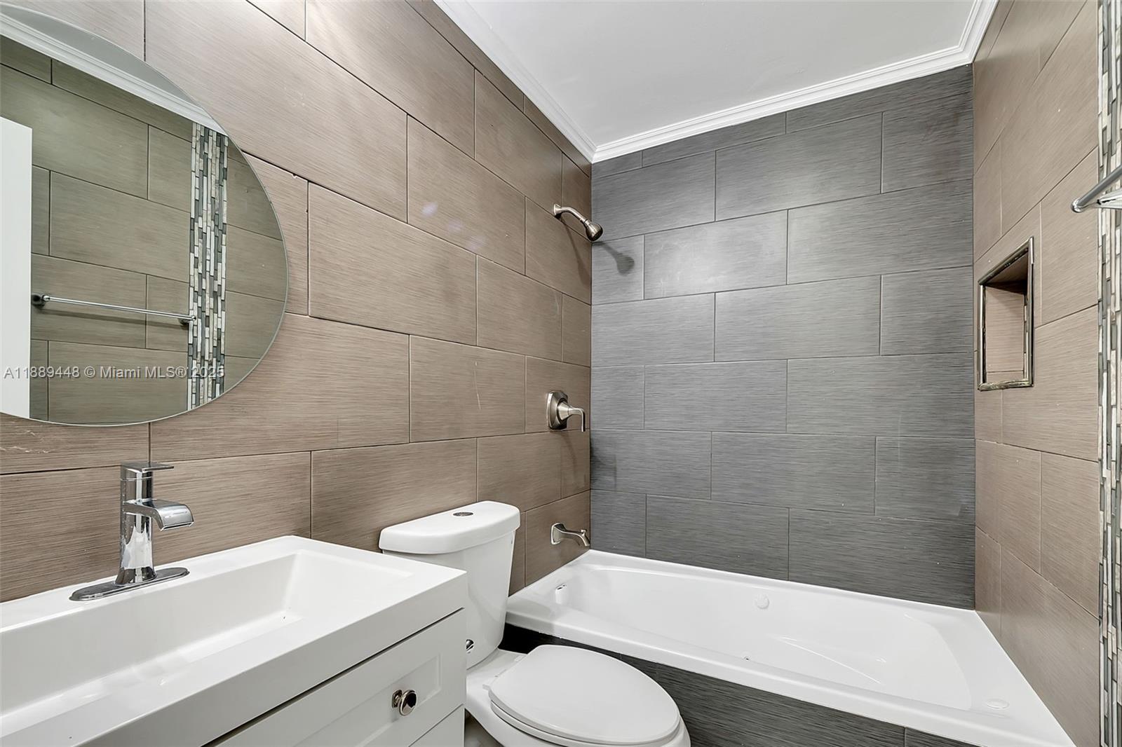 NORTH ANDREWS TERRACE - Residential