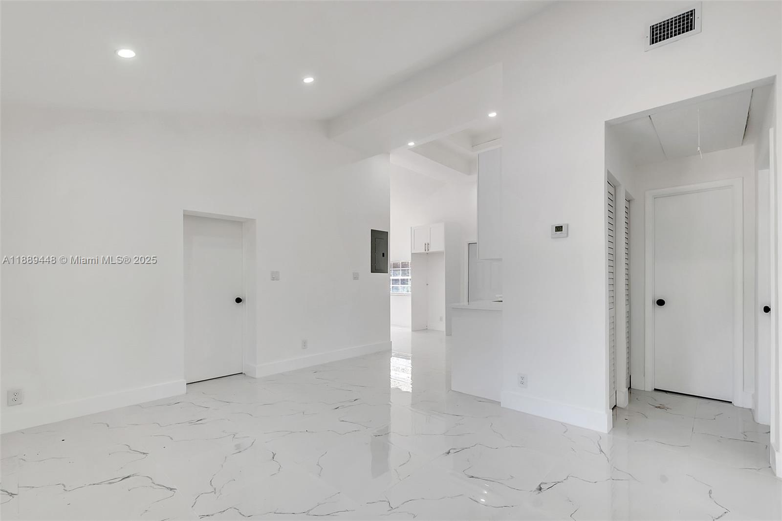 NORTH ANDREWS TERRACE - Residential